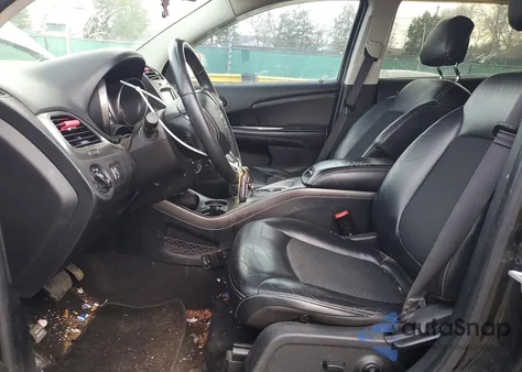 2017 Dodge Journey Crossroad z USA, uszkodzony, nr VIN 3C4PDCGGXHT501760